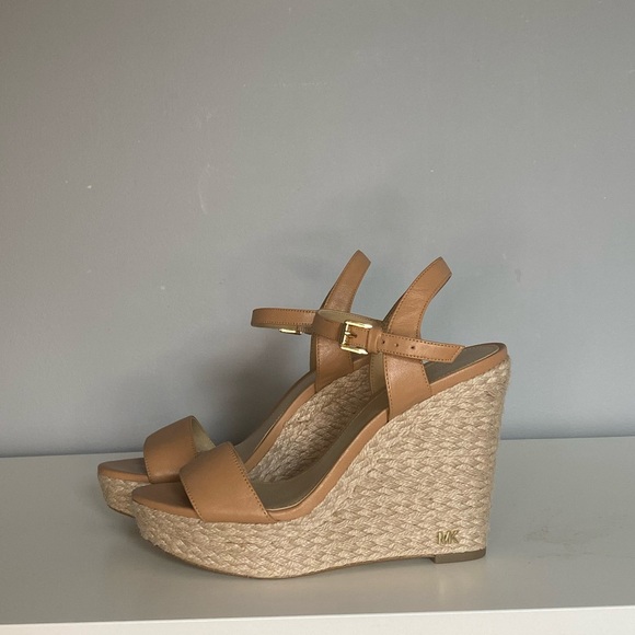 Micheal Kors Wedges: Nude: Size 6: Worn Once - Picture 2 of 5